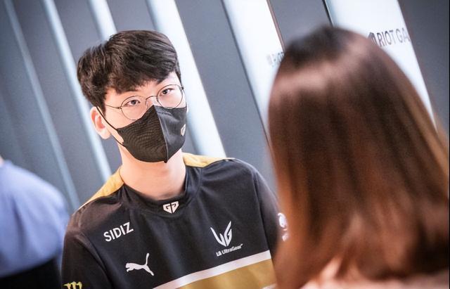 他的未来充 他的未来充