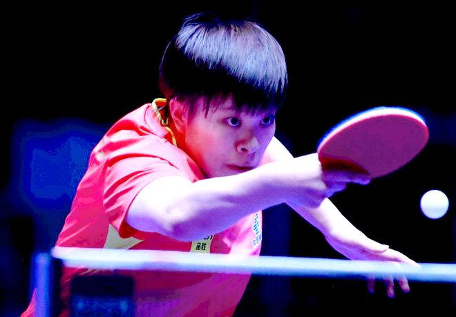 球衣背后的 球衣背后的