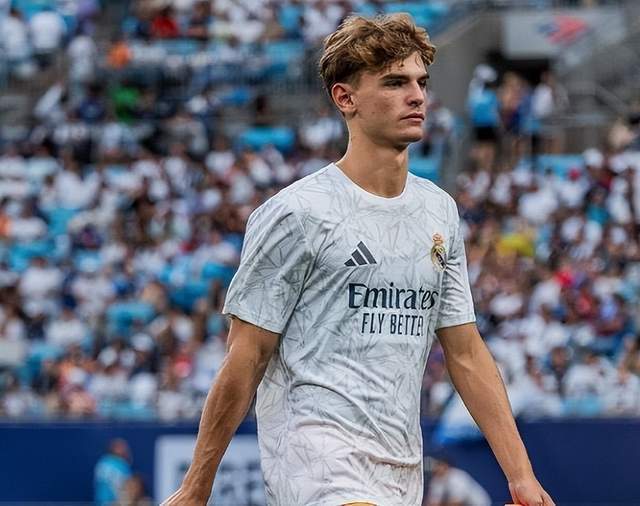 夏联表现赢 夏联表现赢