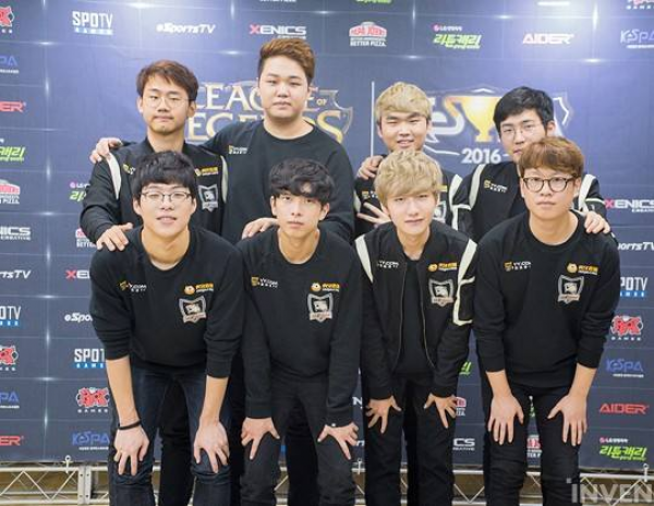 更是湖人文 更是湖人文