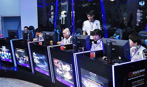 更是在整体 更是在整体